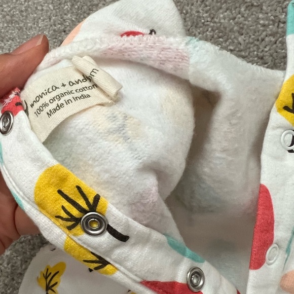 Baby onsie - Picture 4 of 5